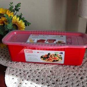 Microwave-Safe Red Pasta Cooker